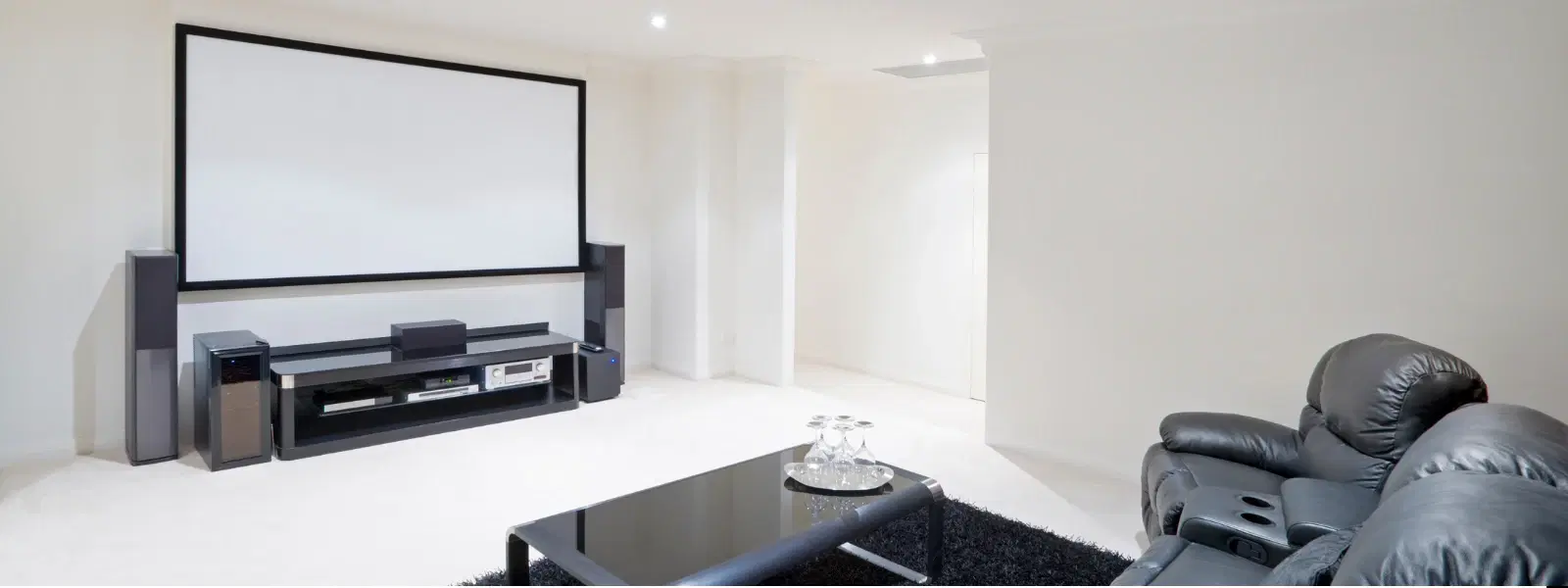 10 Must-Have Components for the Ultimate Home Theater