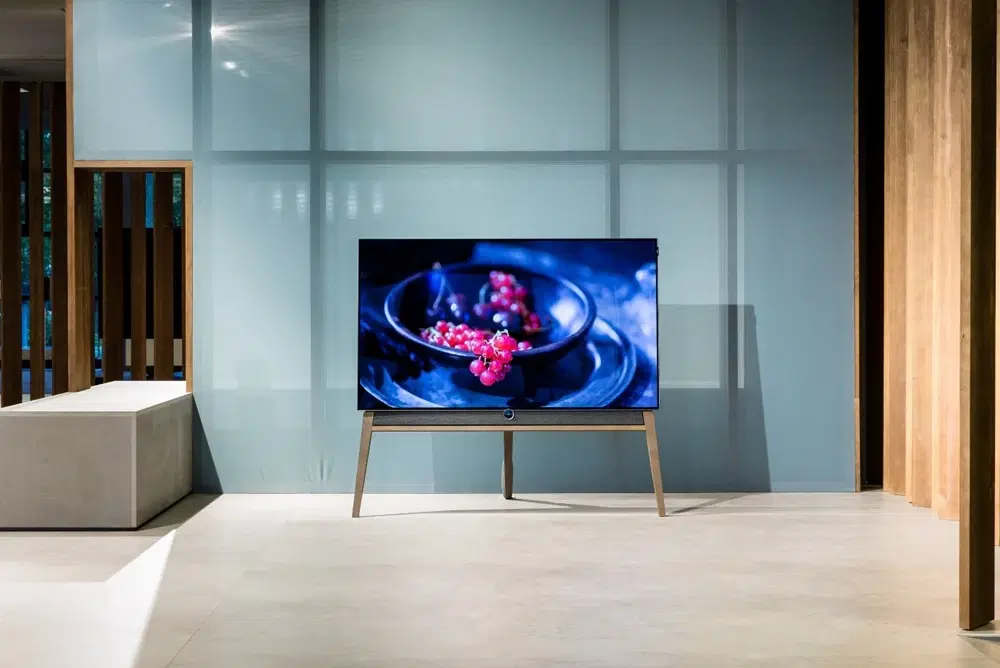 What is a Smart TV? FAQs on Features, Apps, and Benefits