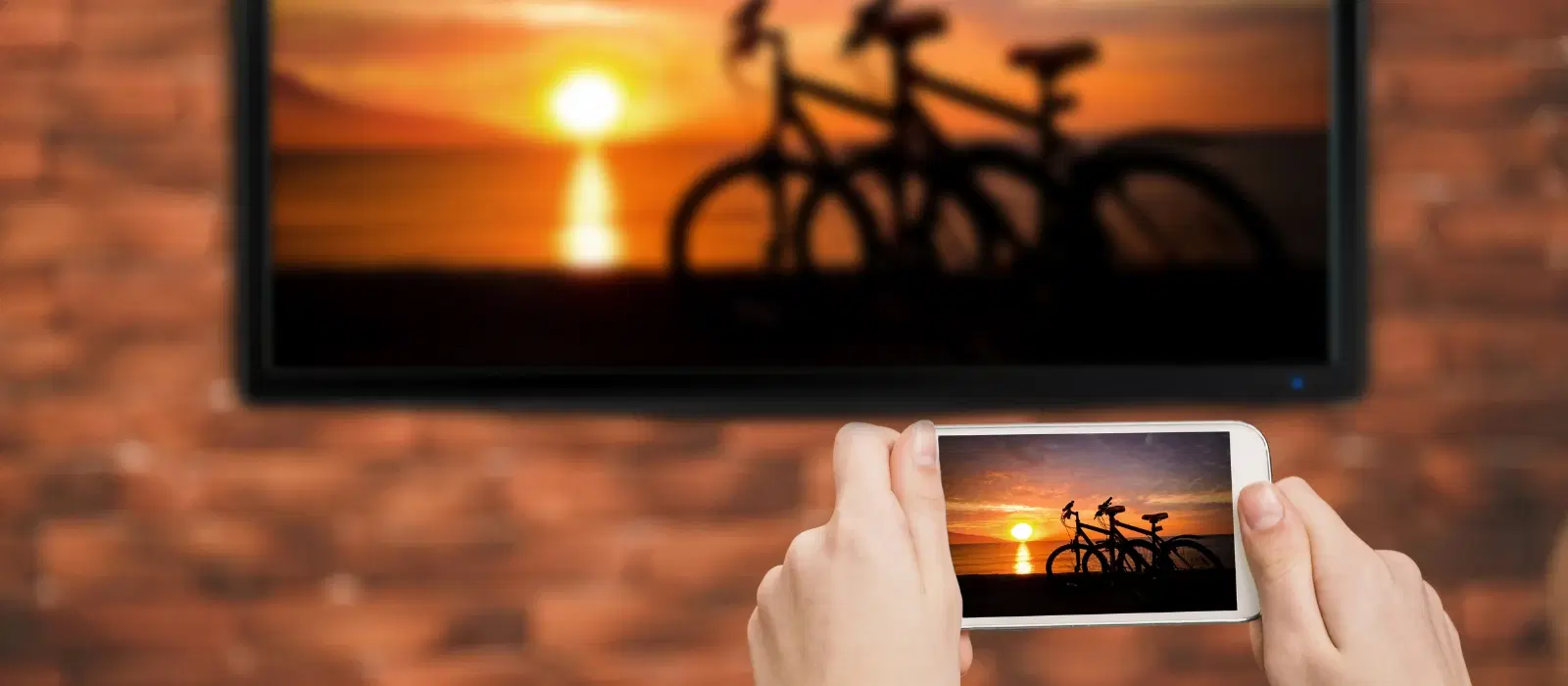 How to Cast iPhone to Smart TV: Easy Screen Mirroring Guide