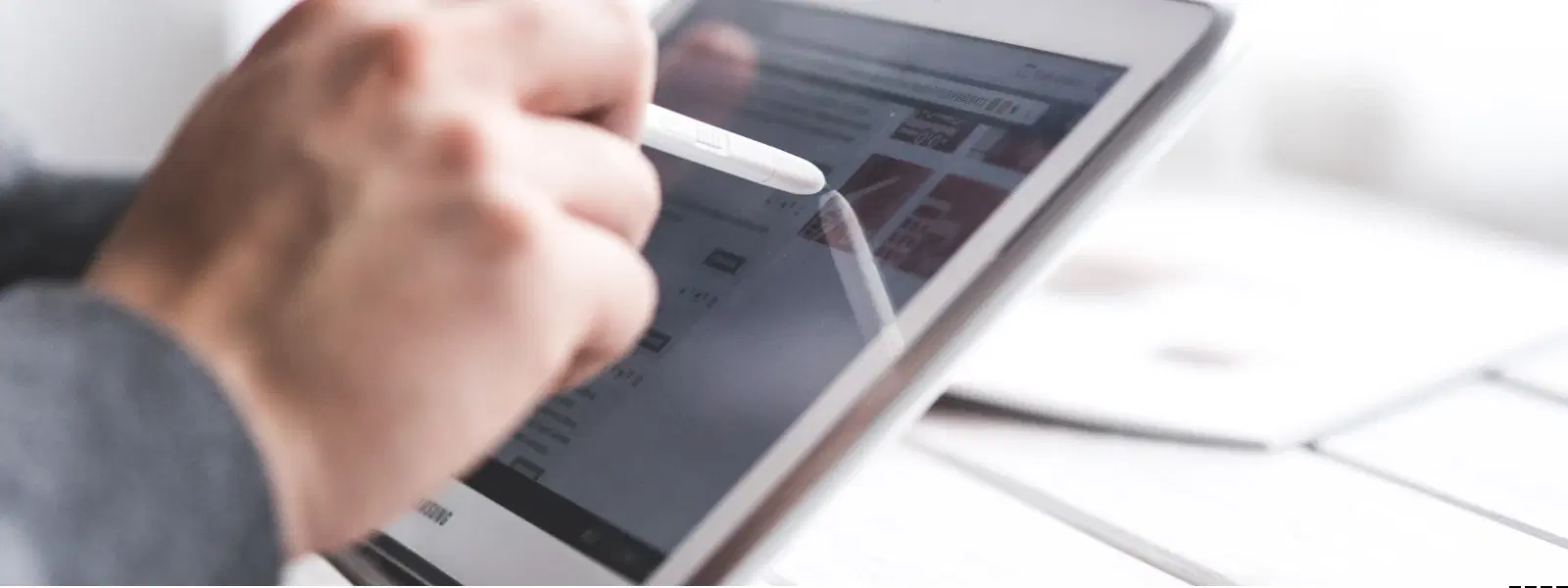 Essential Checklist for Choosing the Right Screen Protector