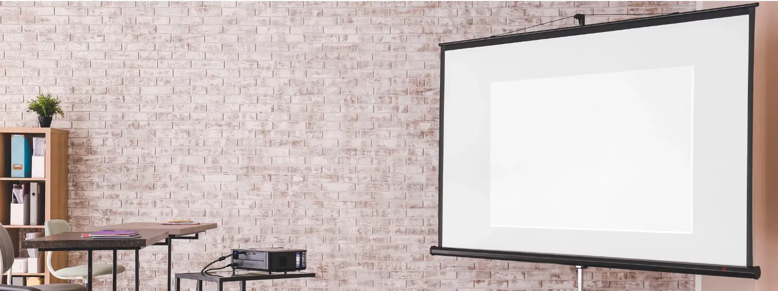 Essential Projector Screen Size Guide: A Complete Checklist