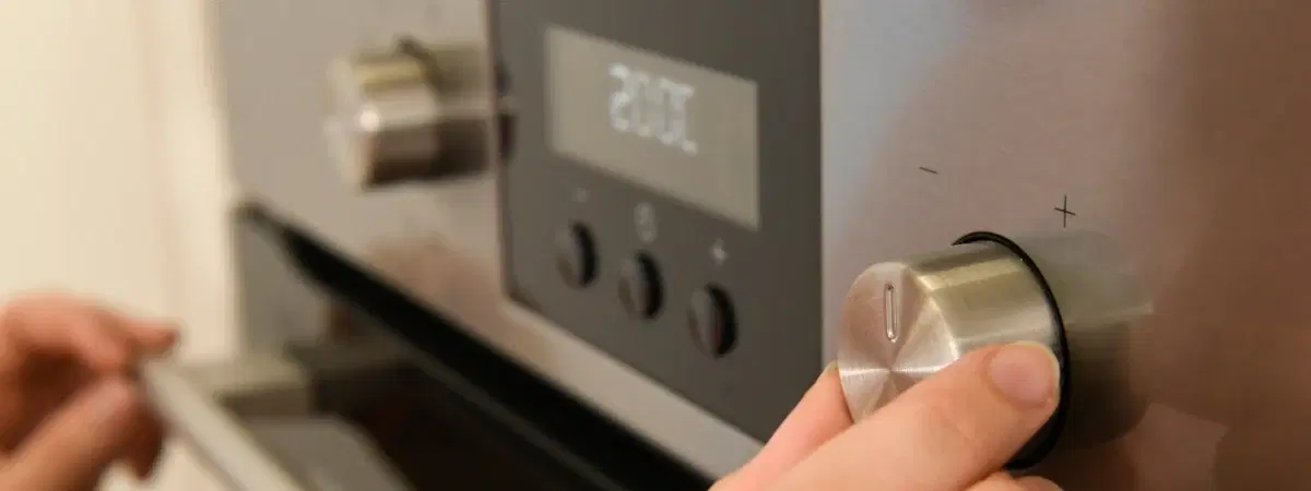 How Does a Microwave Oven Work? FAQs Answered