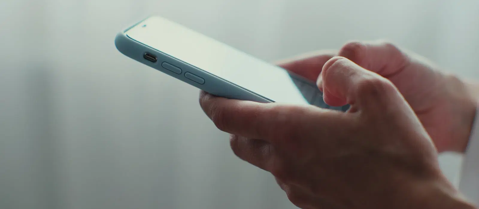 How to Choose the Best Smartphone for Senior Citizens