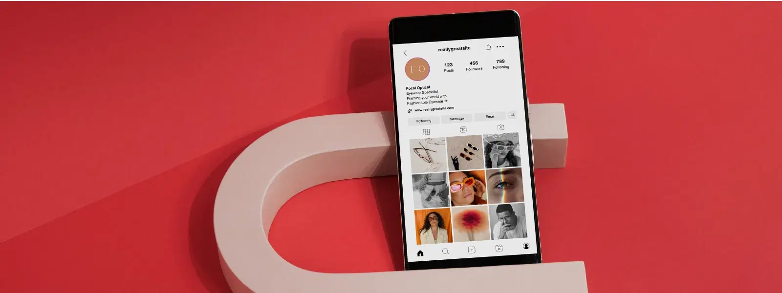 How to Choose the Best Smartphone for Senior Citizens in India