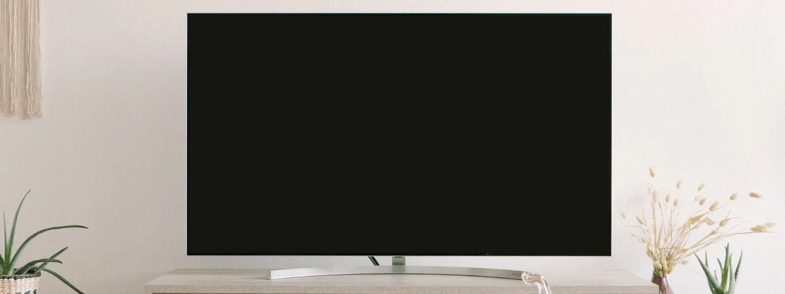 How to Fix a TV Screen Half Black: Quick Troubleshooting Tips