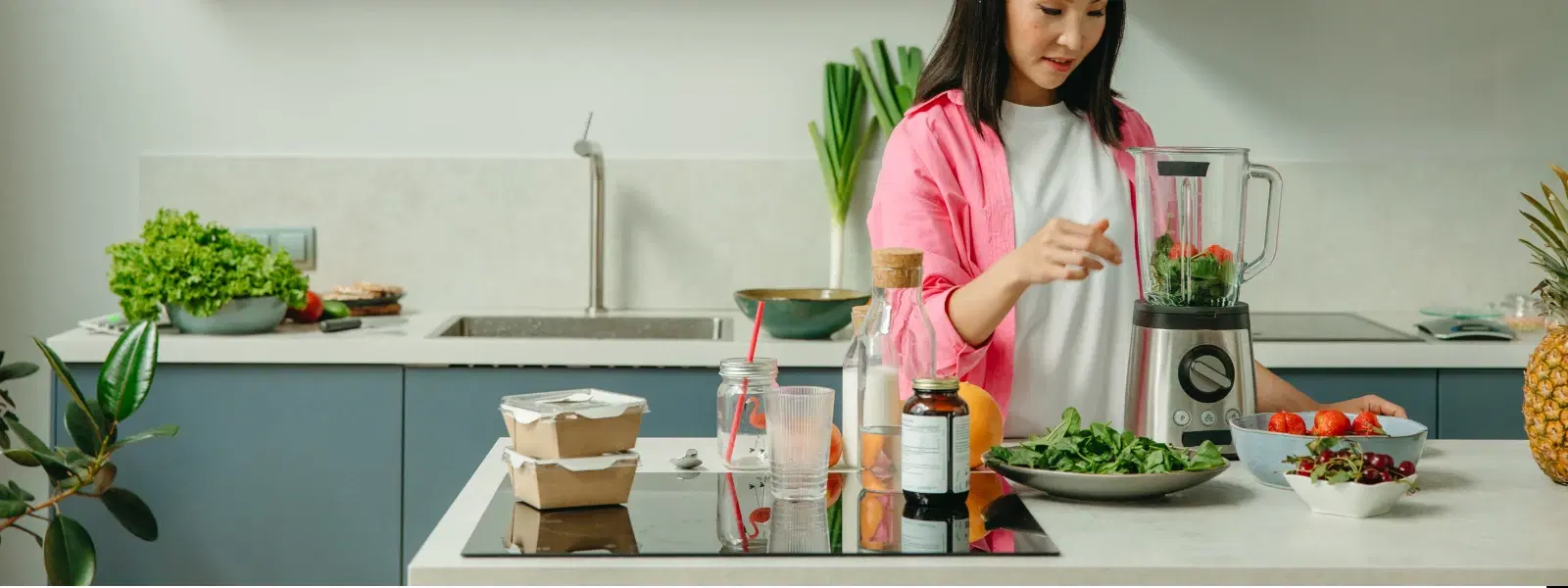 How to Use an Electric Blender: A Step-by-Step Guide