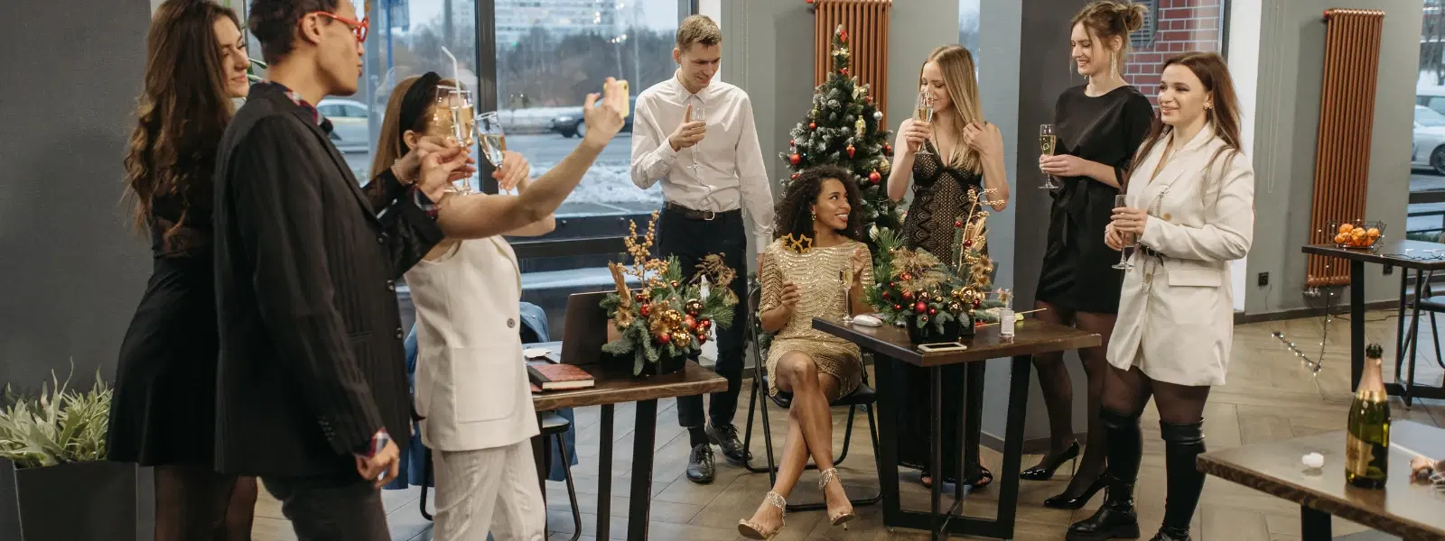 10 Elegant Office Party Dress Ideas to Impress