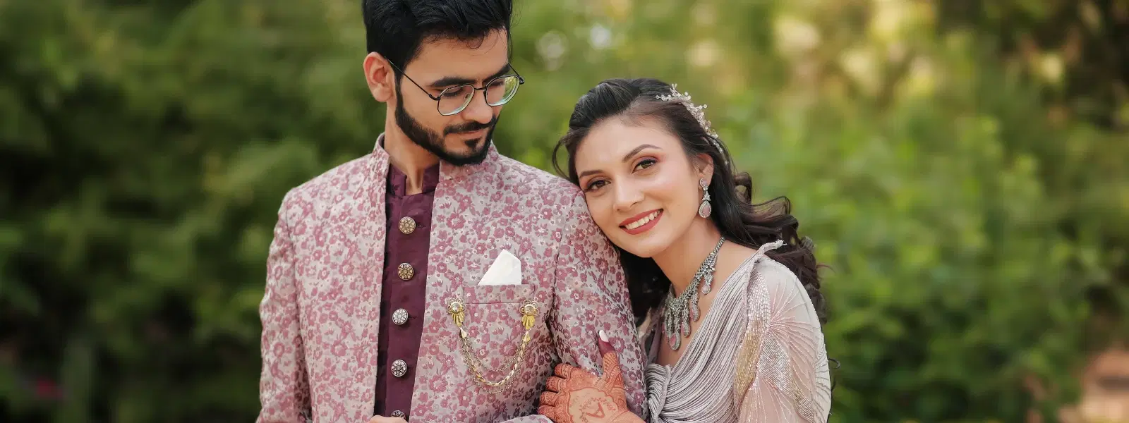 10 Groom Engagement Outfit Ideas to Impress Everyone