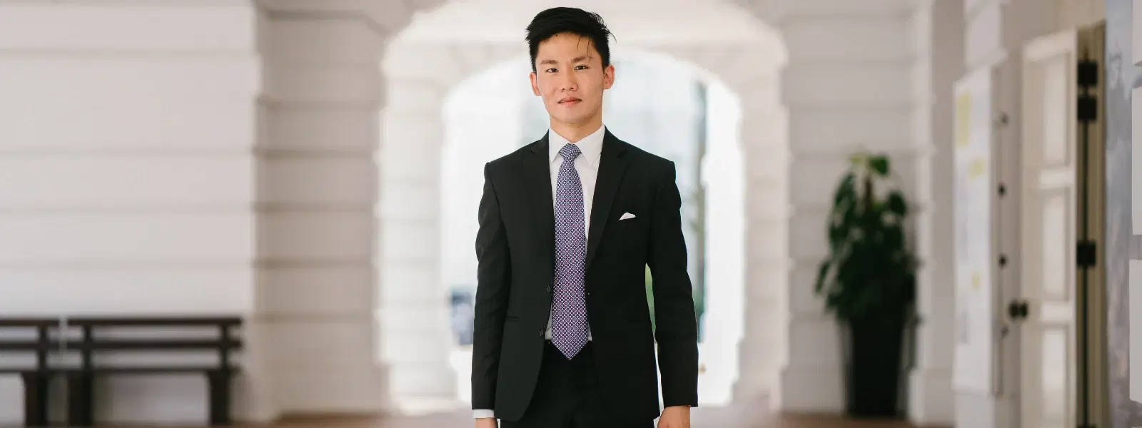 10 Must-Know Fabrics for Tailoring the Perfect Suit