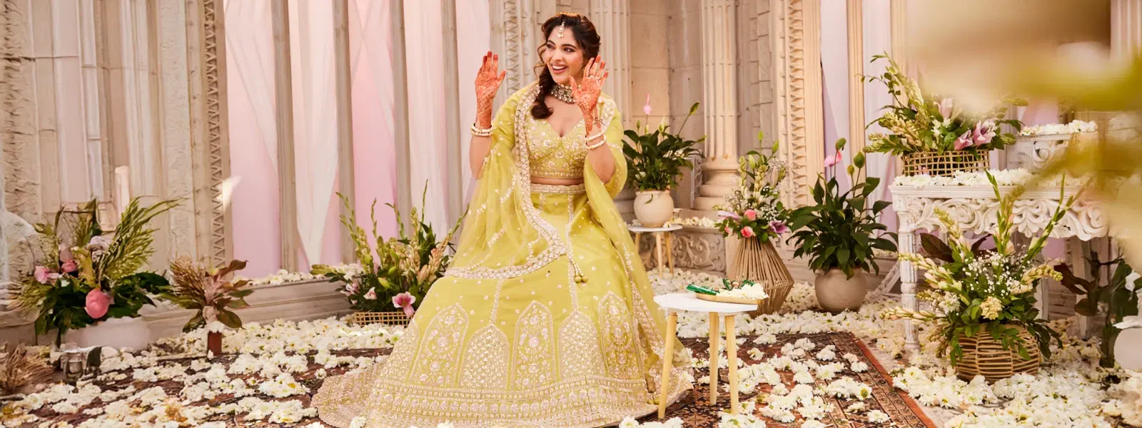 10 Stunning Mehndi Dress Ideas Every Bride Will Love