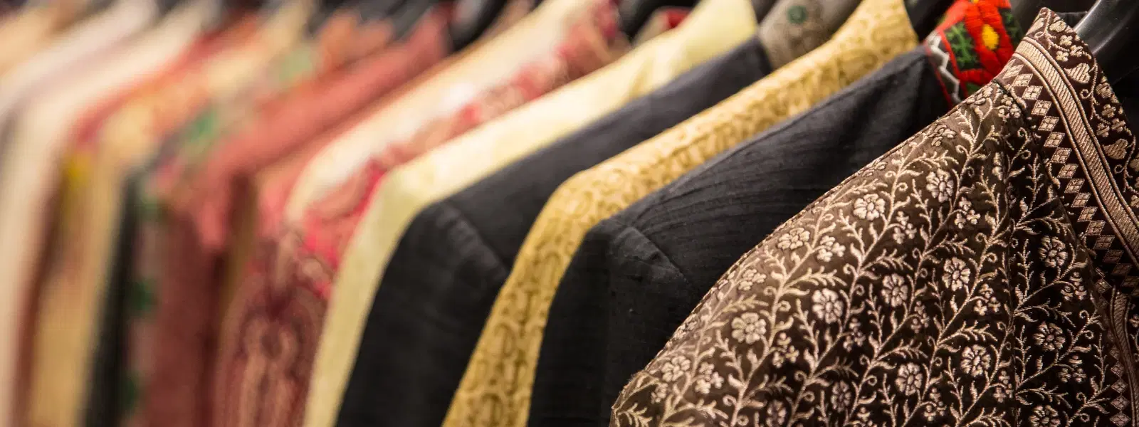 10 Stylish Summer Wedding Outfits for Men to Try