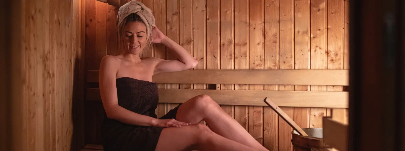 7 Manjistha Skin Benefits You Need in Your Routine