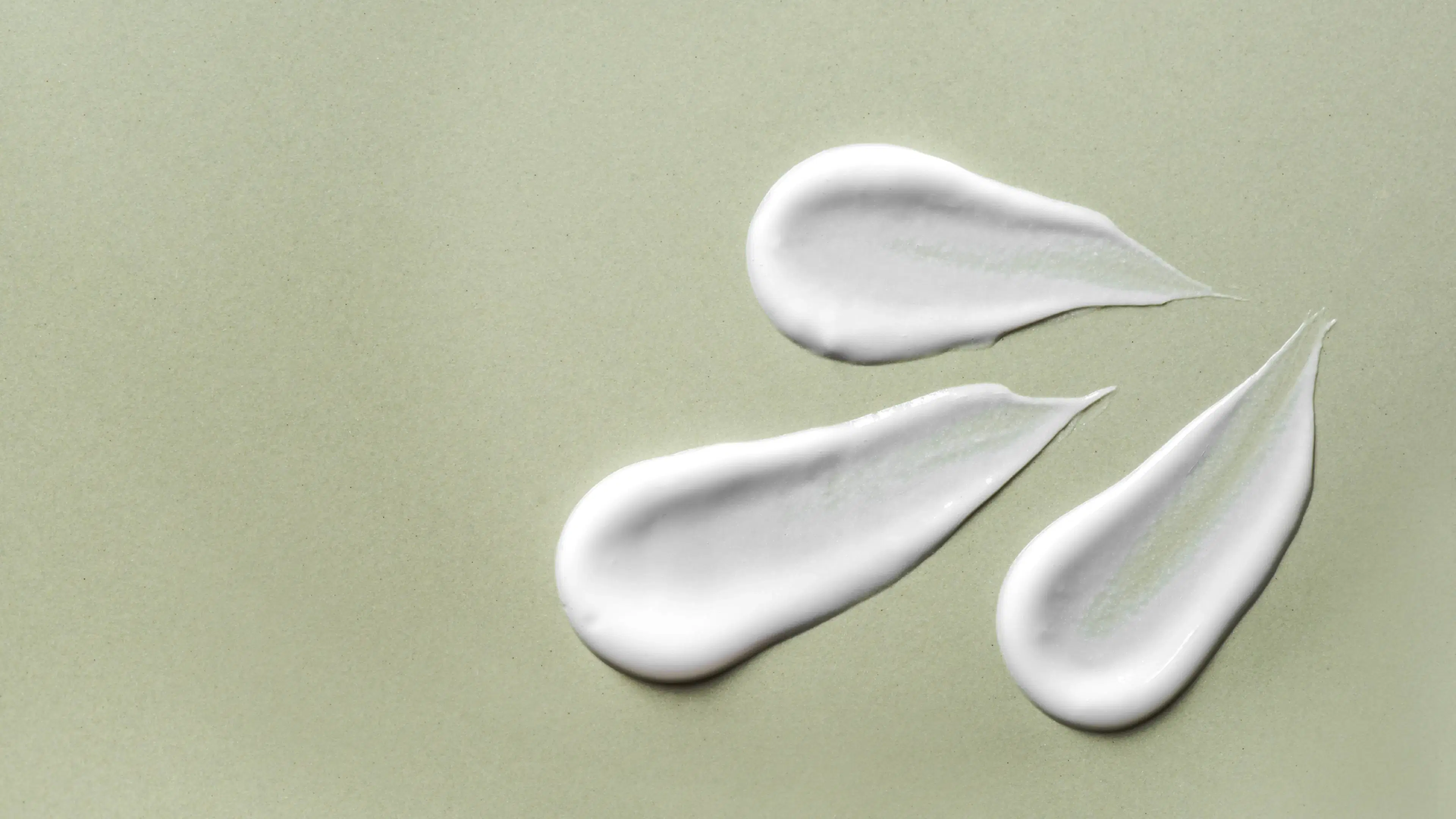 7 Shea Butter Benefits for Soft, Hydrated Feet