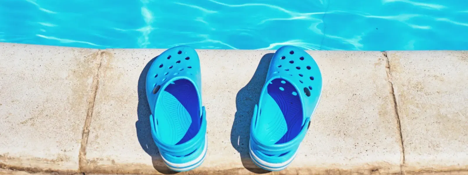 Pool Party Checklist: Must-Have Outfits & Accessories