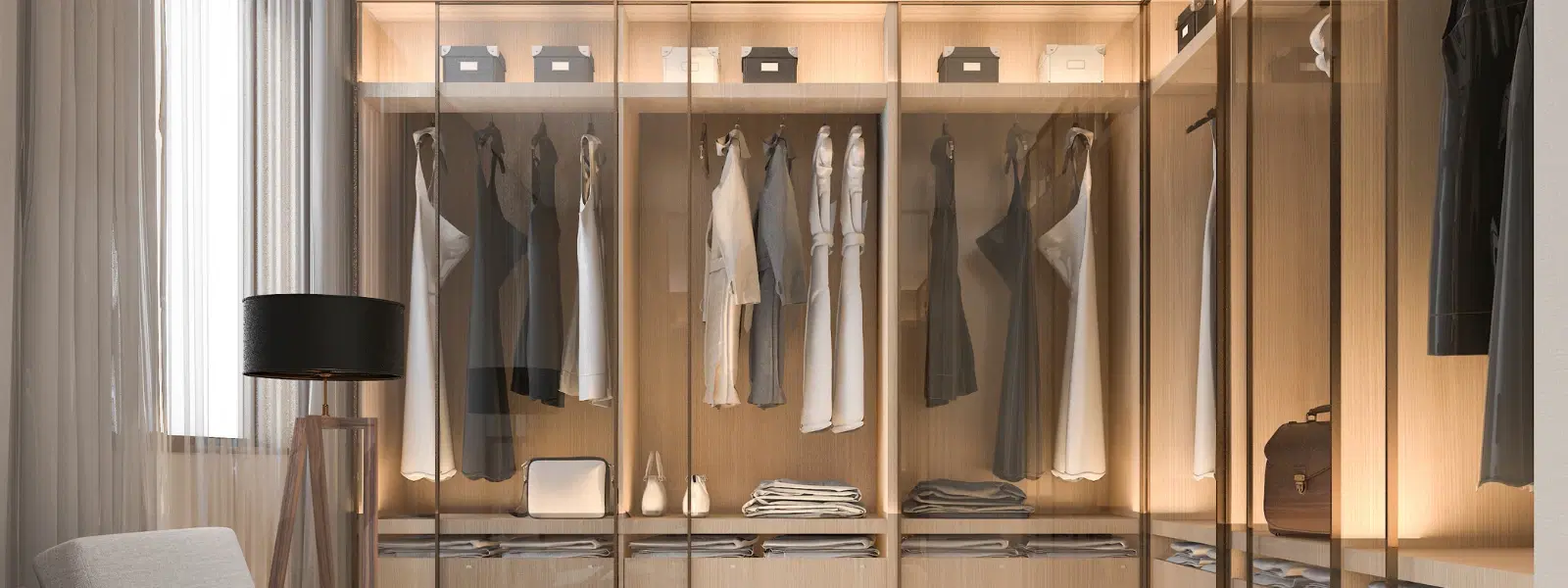 Minimalist vs Maximalist: Which Wardrobe Fits Luxury?