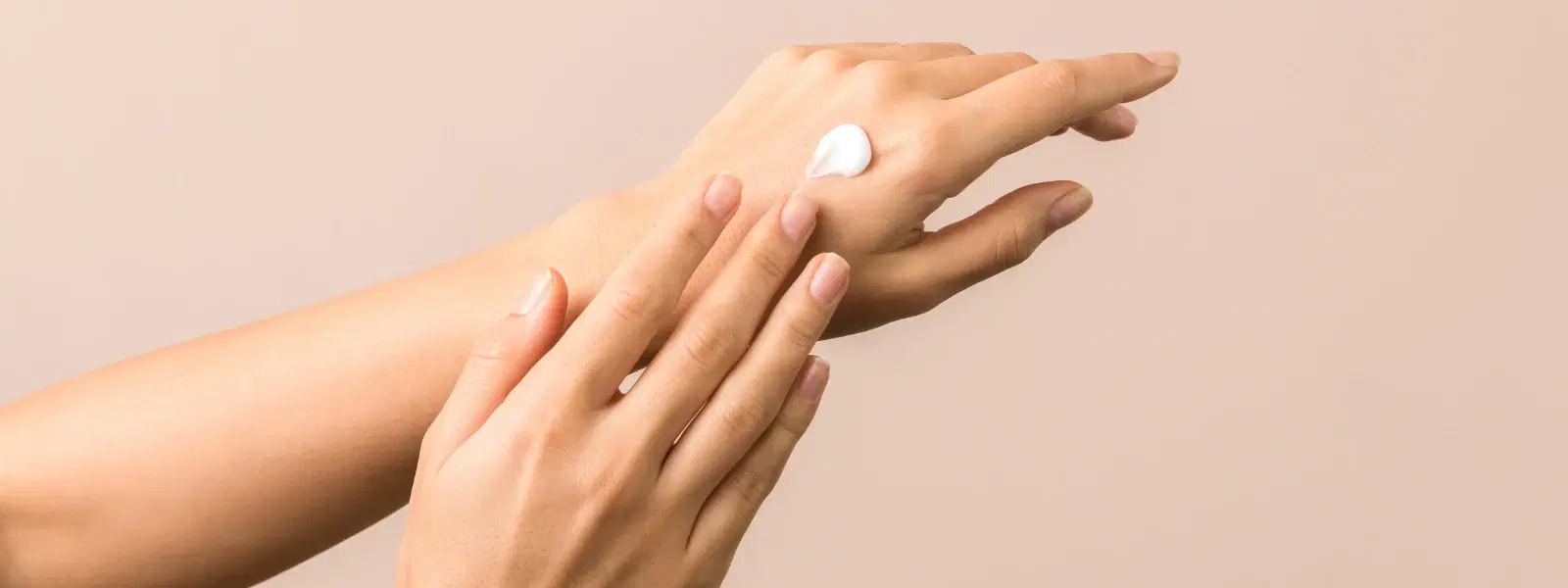 Body Lotion vs Moisturizing Cream: Which Is Best for You?
