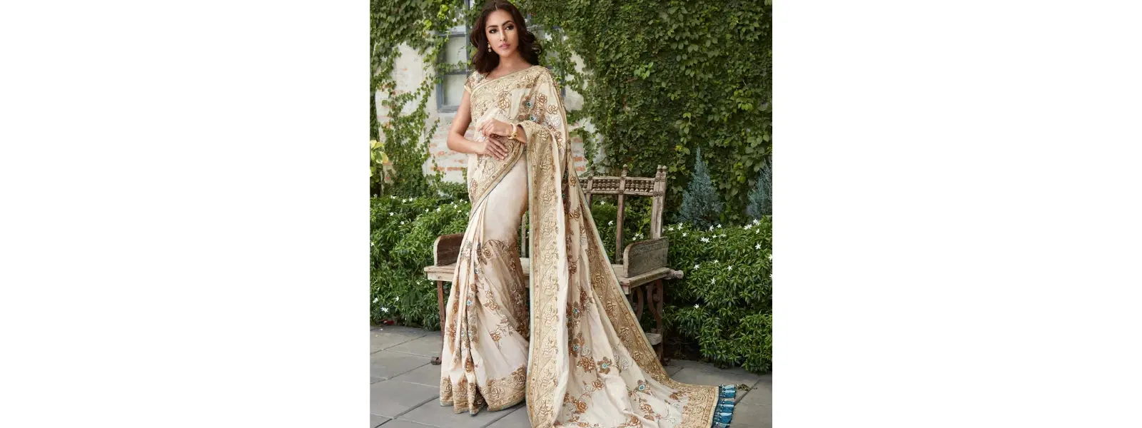 How to Style a Saree in Winter: Tips for Staying Warm