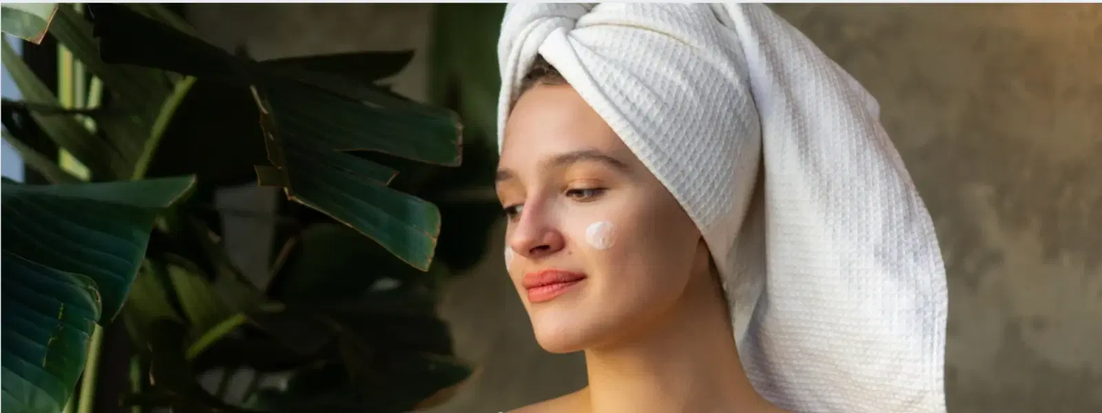 Beauty Tech vs Traditional Skincare: Which Wins?