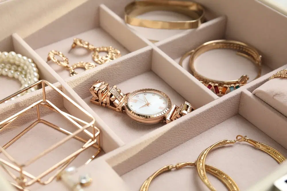 Checklist: Must-Have Luxury Watches for Women in 2025
