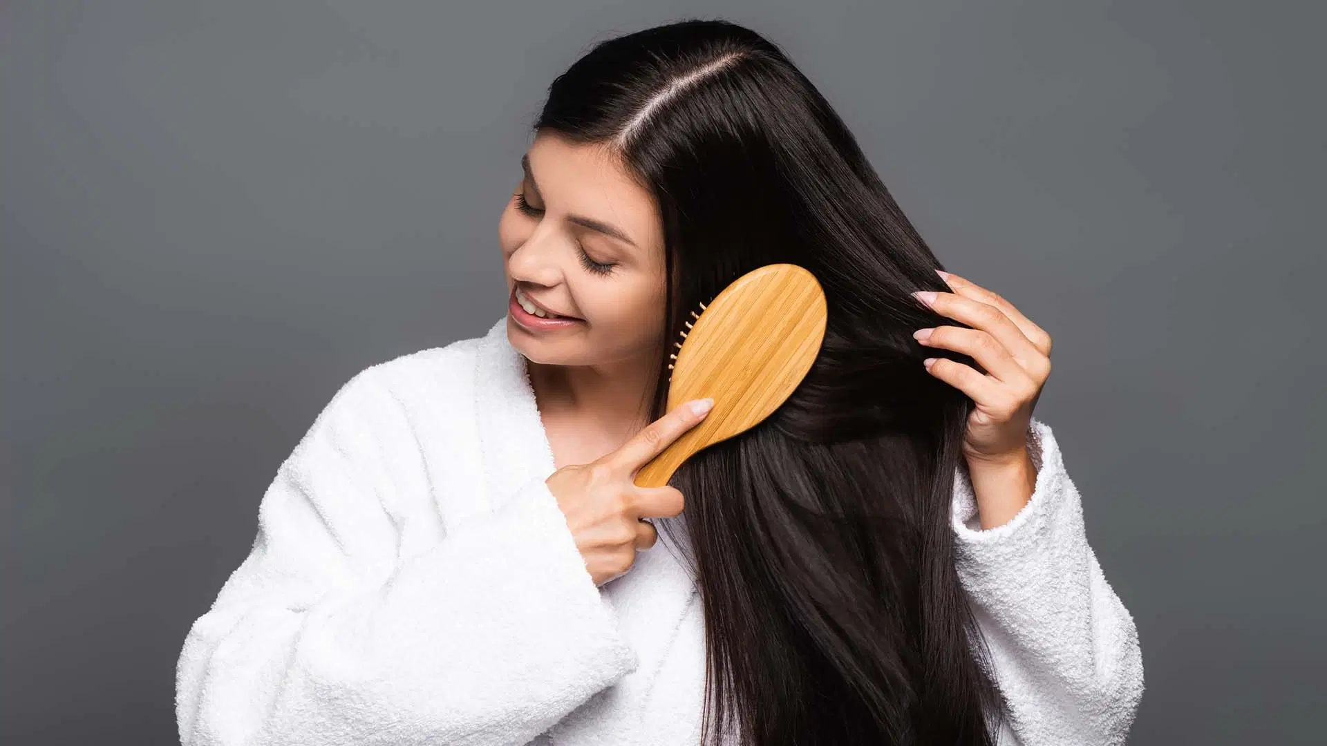 Dry Scalp vs Oily Hair: Which Problem Needs More Care?