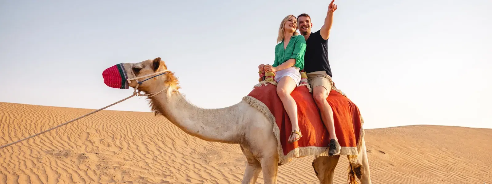 Dubai Desert Safari Outfit Checklist: Essentials to Pack