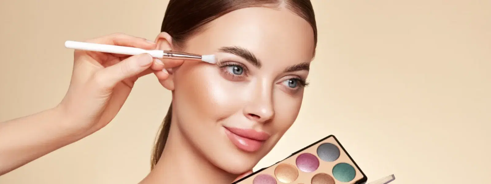 How to Clean Eye Makeup Naturally Without Chemicals