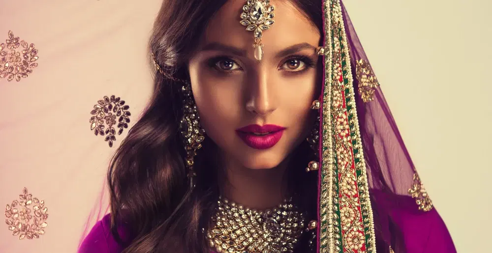 Gold vs Silver Bengali Jewelry: Which Suits You Best?