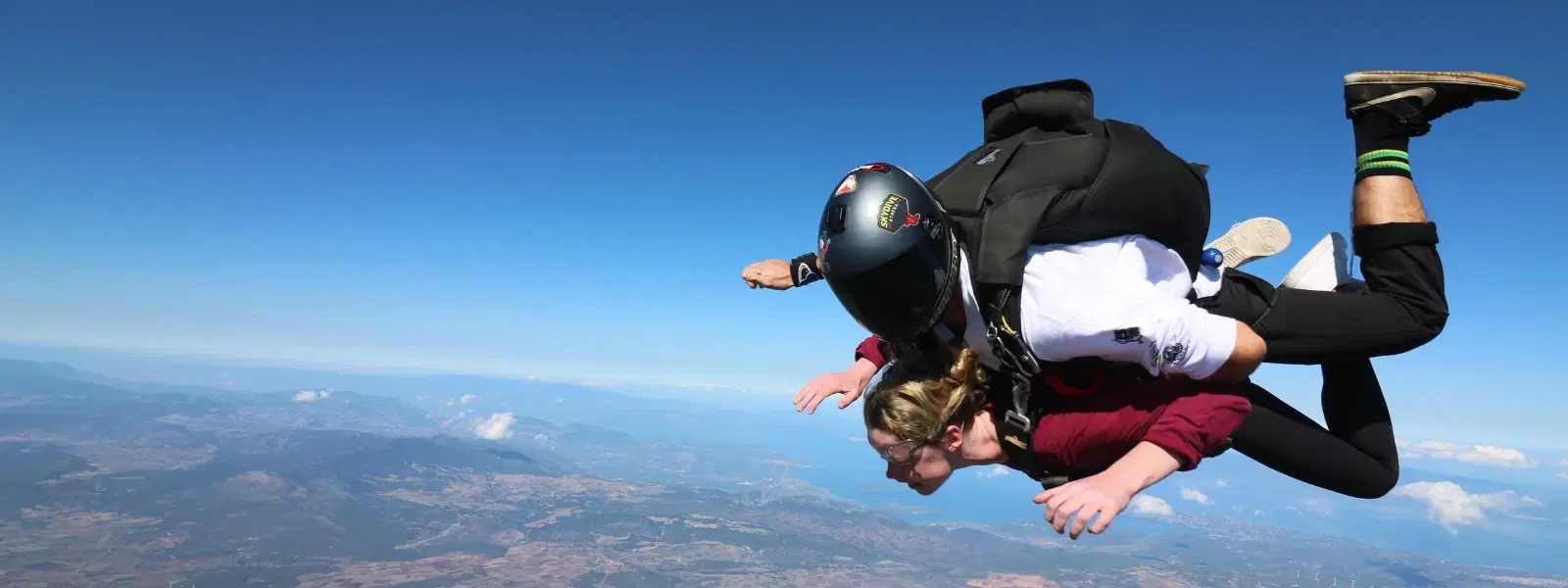 High Waisted Parachute Pants: A Streetwear Revolution