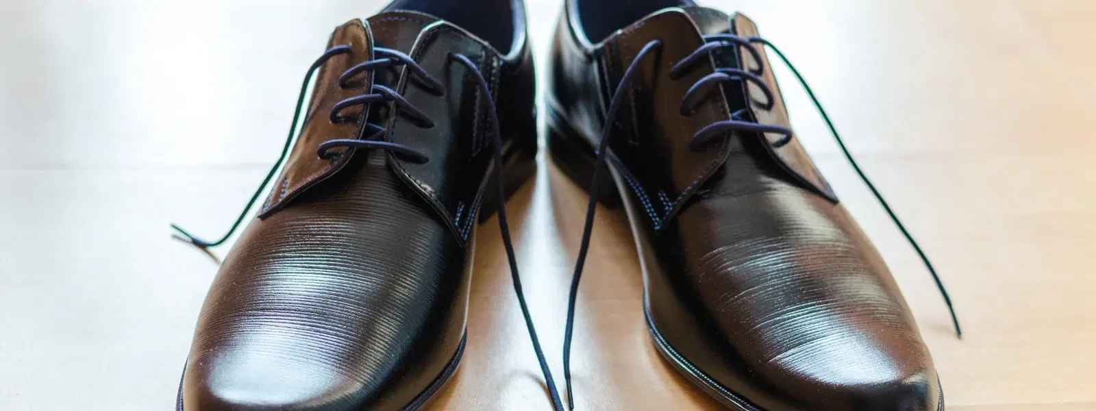 How to Choose the Perfect Men's Formal Shoes for Weddings