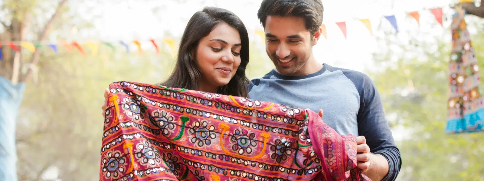How to Style a Phulkari Dupatta: Tips for Every Occasion