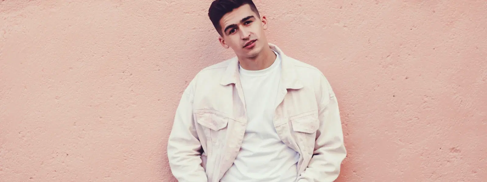 How to Style a White Denim Jacket: Tips You’ll Love