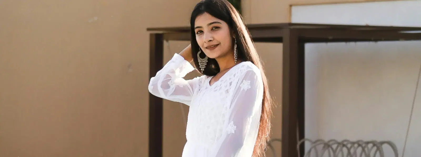 How to Style a White Kurti: Tips for Every Occasion