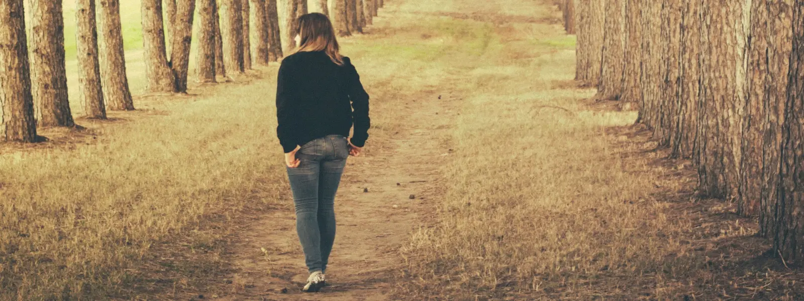 How to Style Black Jeans for Girls: Top Fashion Tips