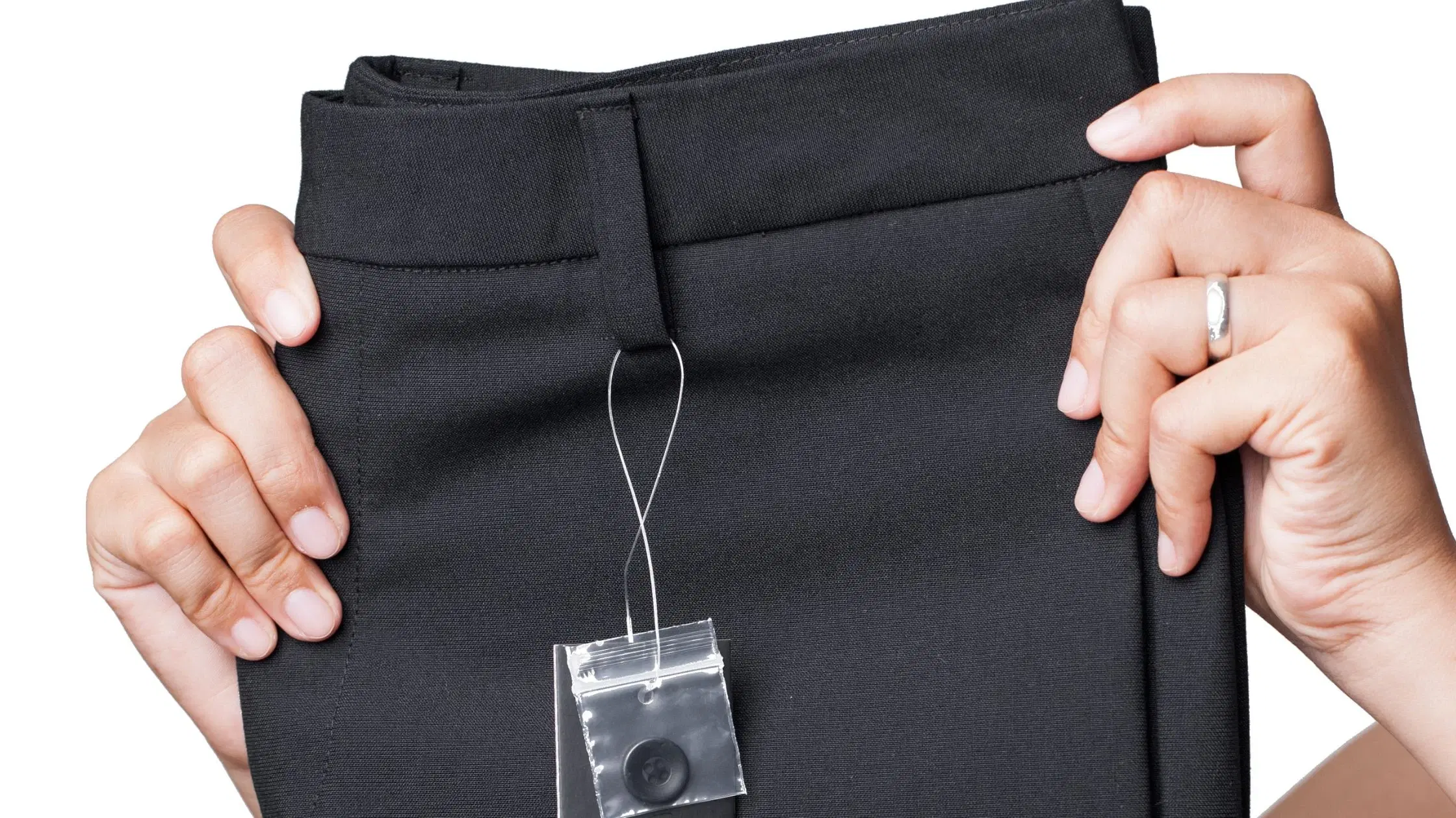 How to Style Black Pleated Pants for Office Wear