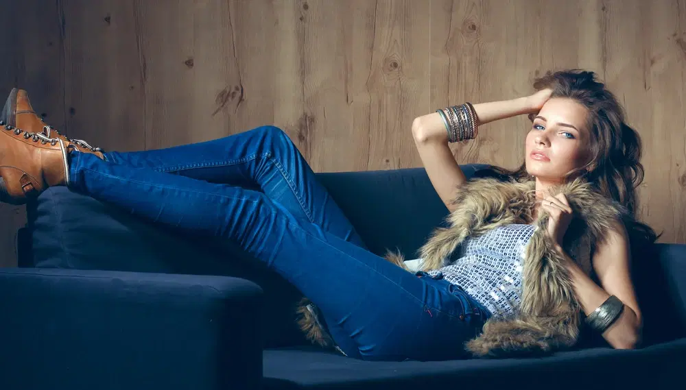 How to Style Dark Blue Jeans: Top Tips for Women