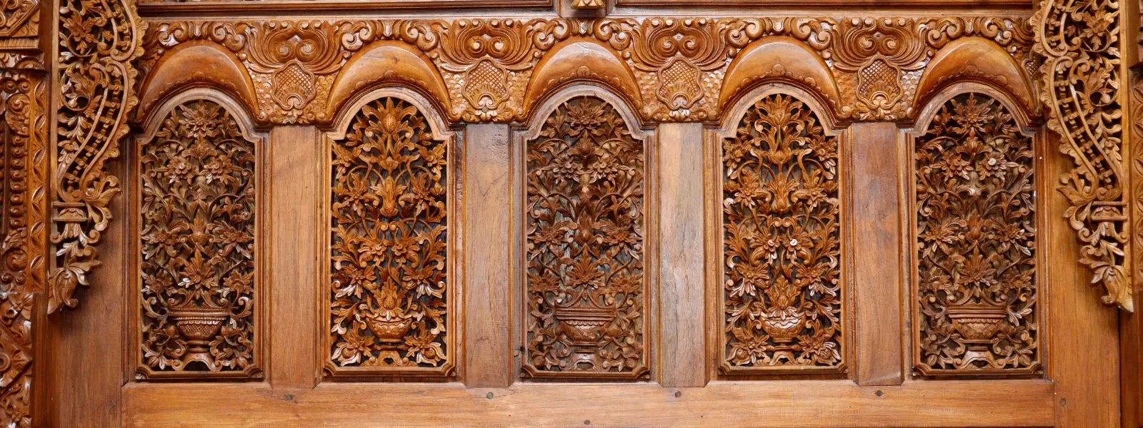 How to Style Indian Wooden Carvings in Modern Fashion