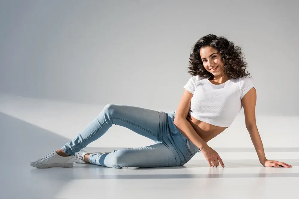 How to Style Levi's Jeans for Women: A Denim Guide