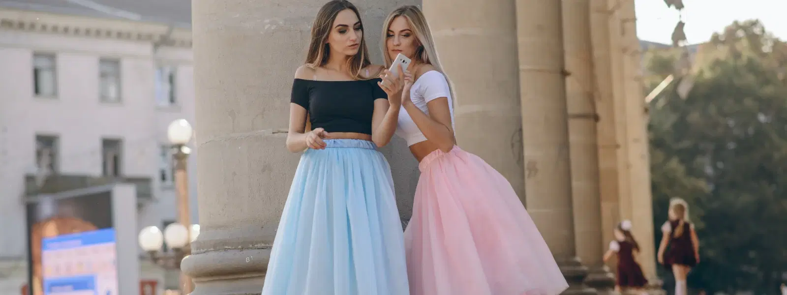 How to Style Pleated Skirts: A Complete Outfit Guide