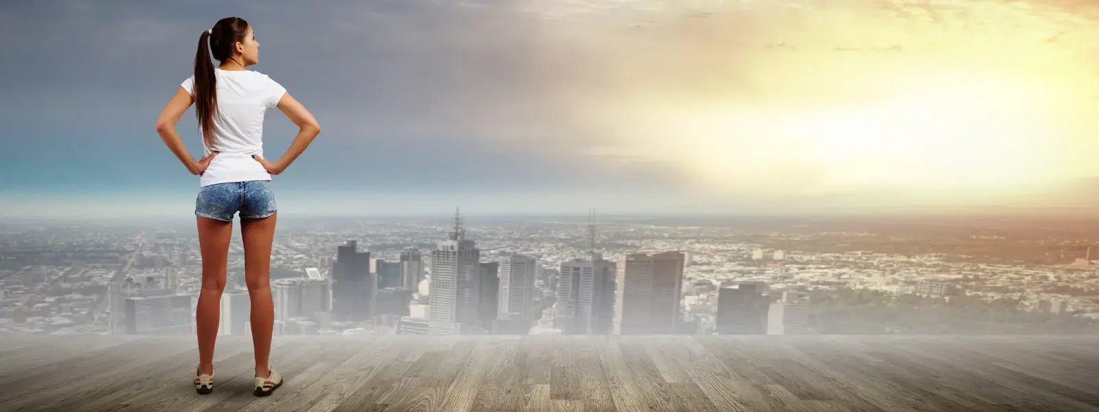 How to Style Short Jeans for Girls: Summer Fashion Tips