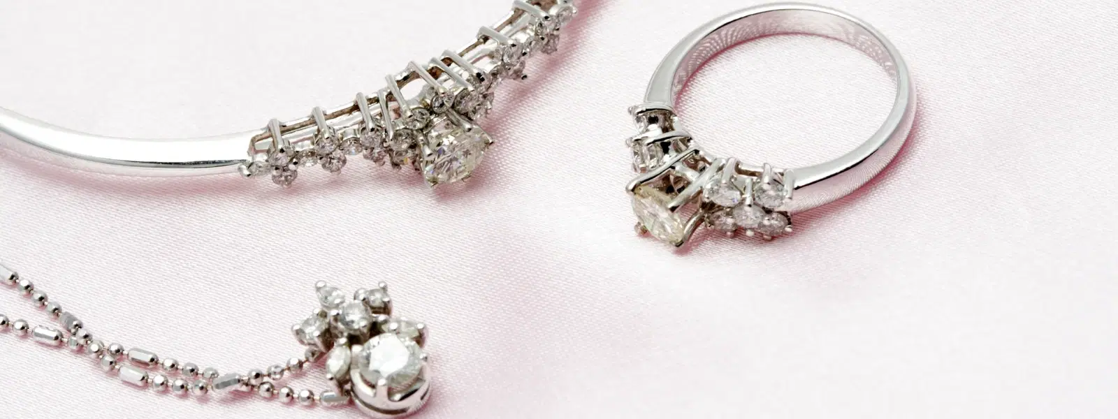 How to Style Silver Indian Jewelry for Any Occasion