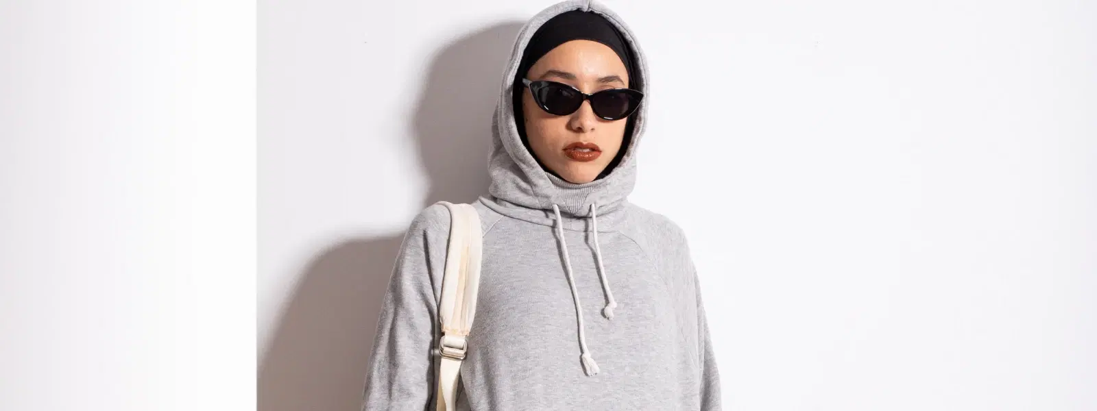 How to Style Sweatshirts: Tips for Chic Everyday Looks