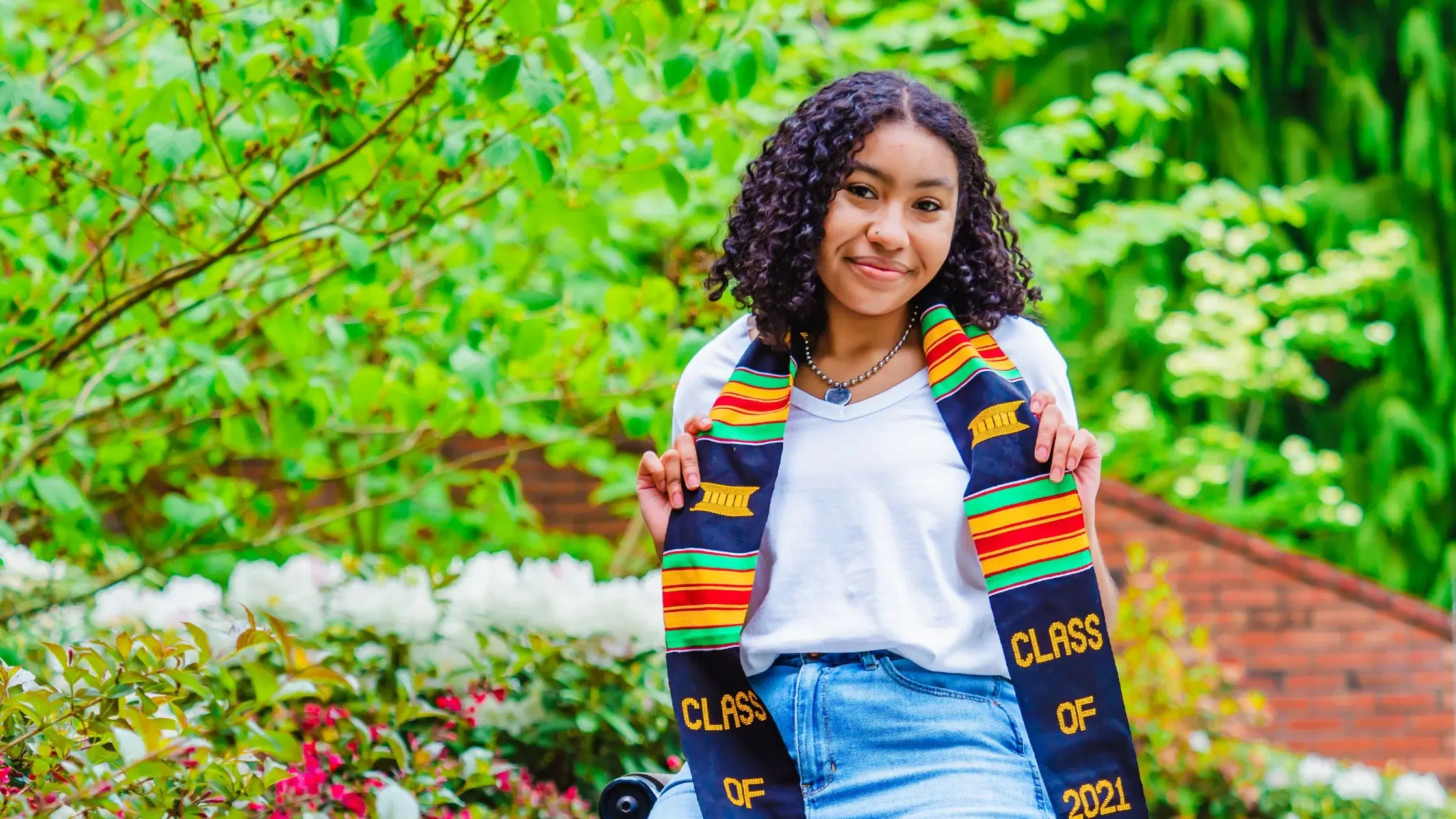 How to Wear a Stole with Jeans: Easy Styling Tips