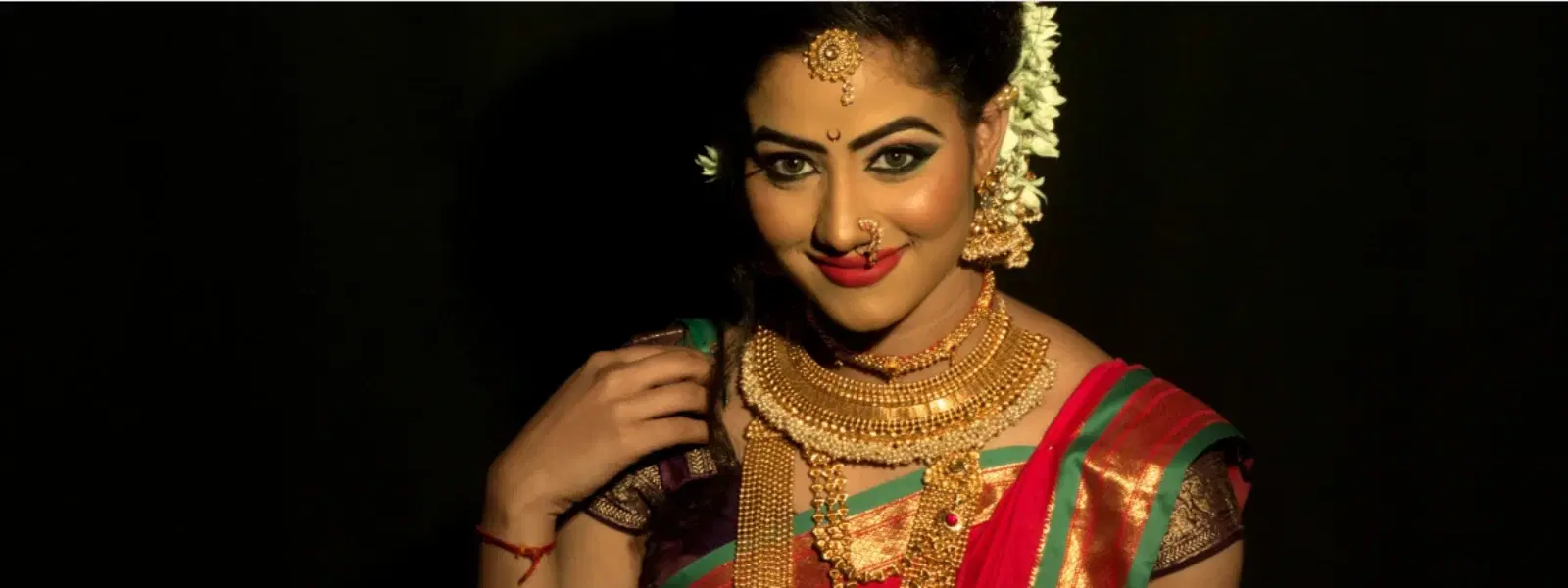 Indian Makeup vs Western Styles: Key Differences Explained