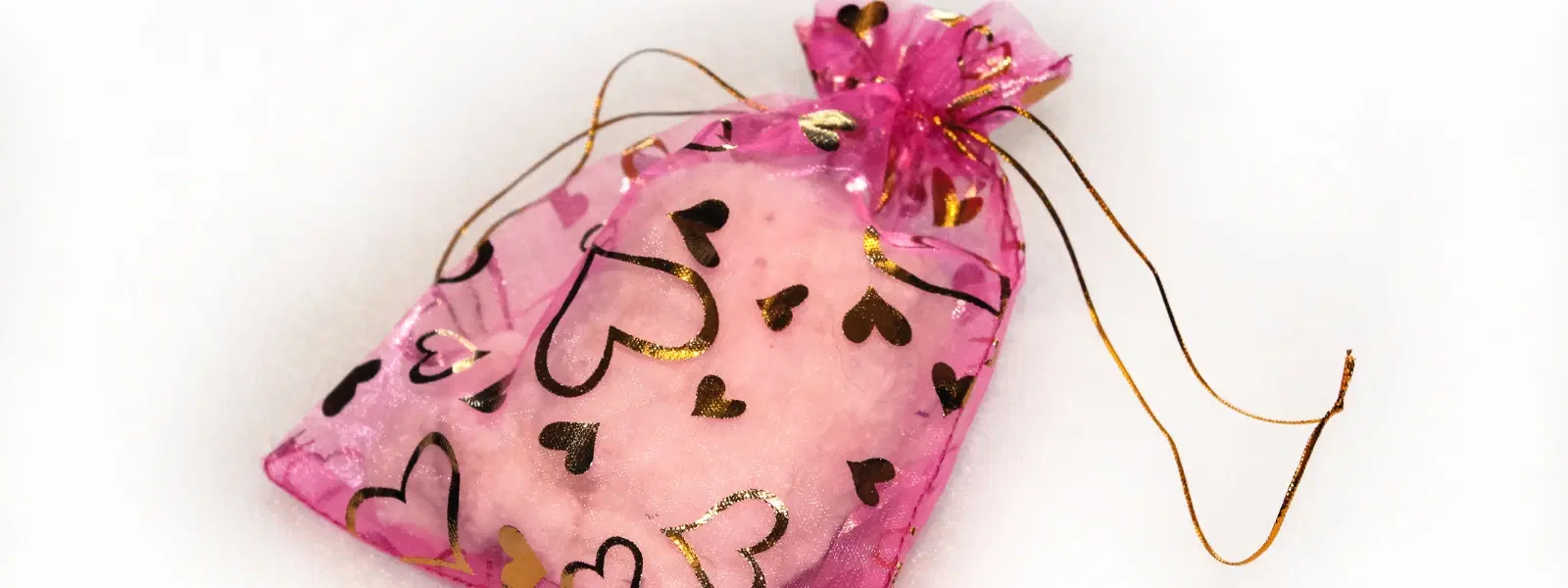 Potli Bags vs Clutches: Which Suits Your Style Best?