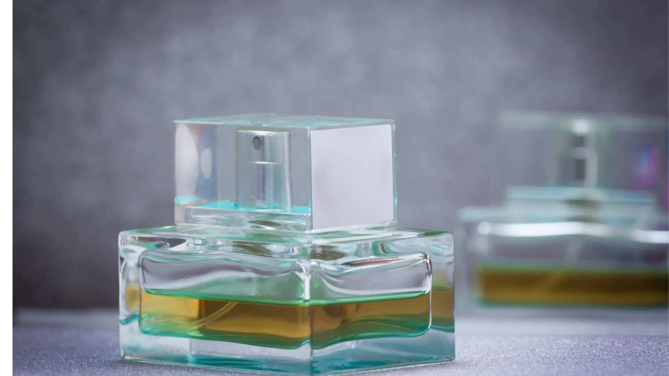 The Ultimate Checklist for Long-Lasting Luxury Perfumes