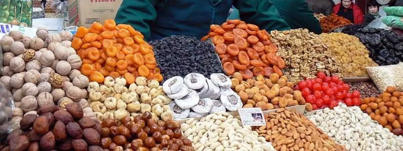 10 Must-Buy Souvenirs from Kashmir for Every Traveler