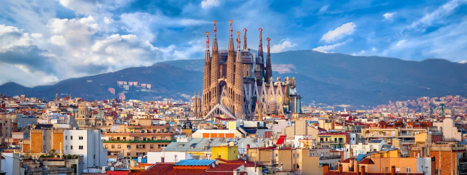 10 Must-Have Essentials for Day Trips from Barcelona