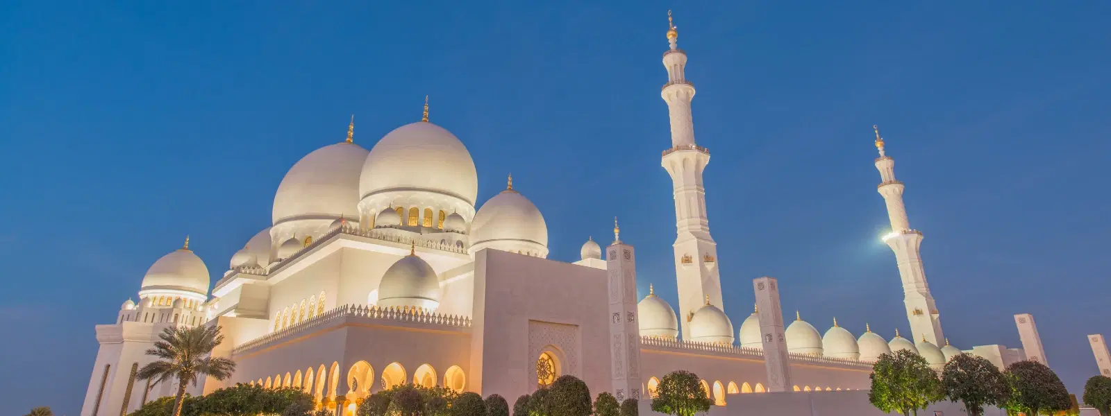 10 Must Visit Places in Abu Dhabi: Your Ultimate Checklist