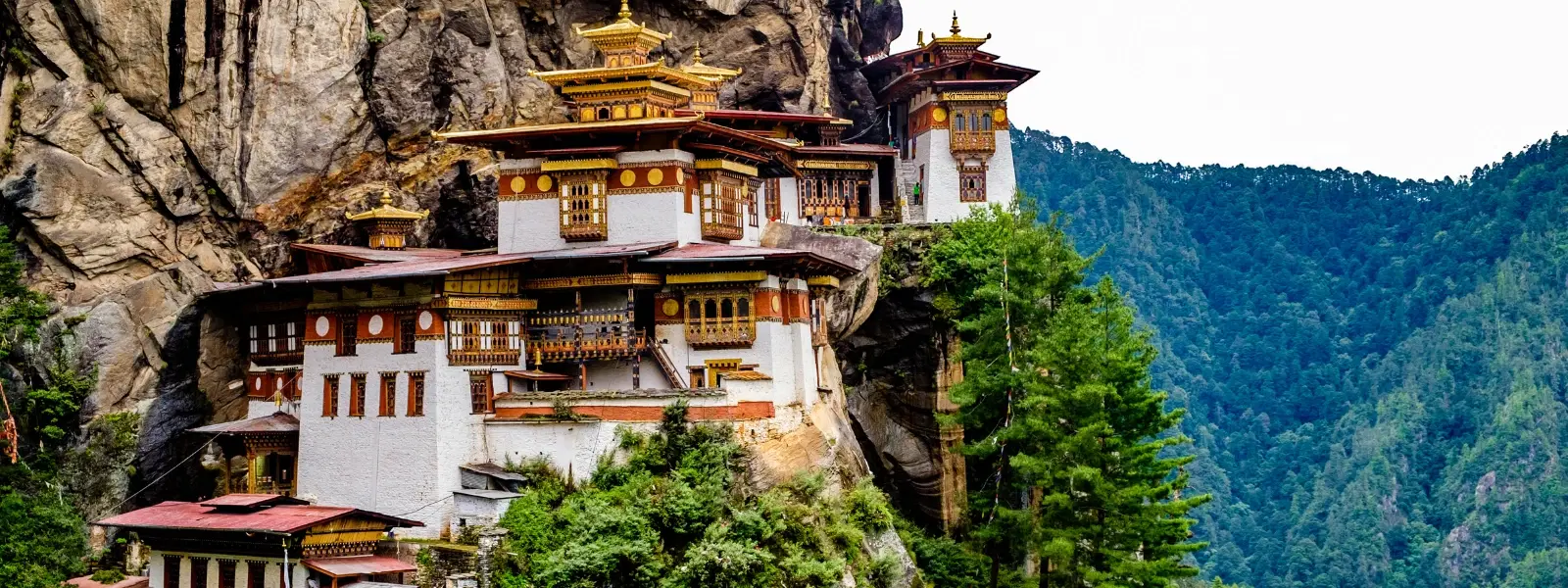 12 Enchanting Bhutan Tourist Attractions to Explore