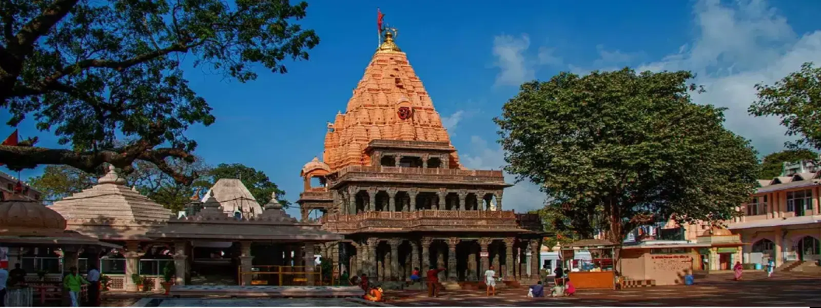 7 Best Times to Visit Mahakaleshwar Temple & Travel Tips